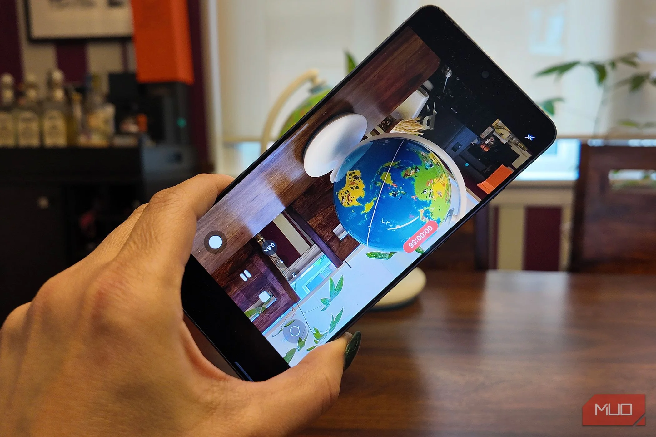 The Galaxy S26 Ultra has two new features I actually want on every phone